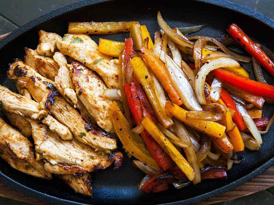 Kolay Tavuk Fajita Tarifi